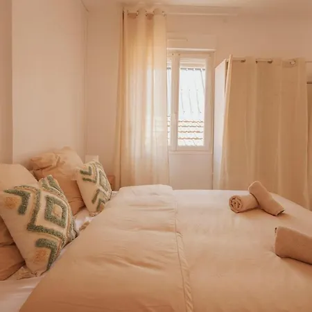 Cozy And Modern 4 Guests * Caudebec-les-Elbeuf